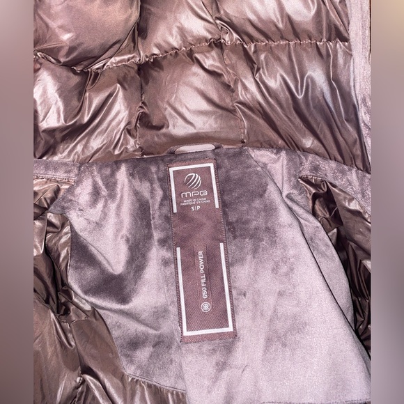 Sleek and sporty suede like puffer by MPG made with 90% DOWN. Brand new - Picture 9 of 10